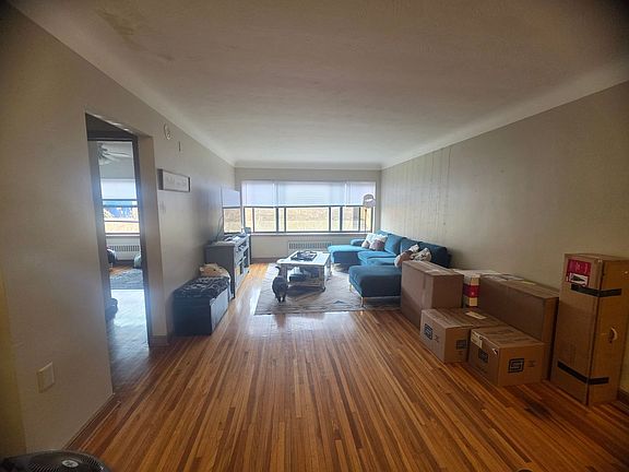 4th image of 638-642 Snelling Ave S #642-10