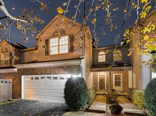 2864 Caldwell Ln UNIT 2864, Geneva, IL 60134