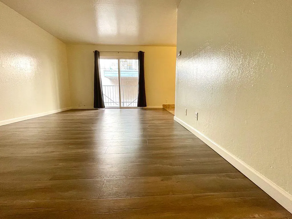 649 Villa St — Photo 3