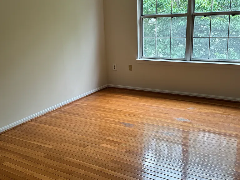 46647 Brownwood Sq — Photo 3