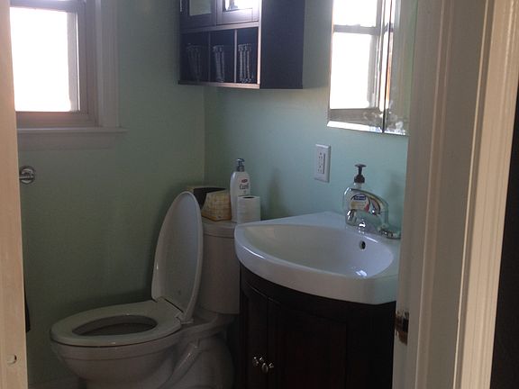 4th image of 182 Wentz St