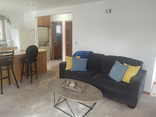8647 SW Canyon Ln Photo 1