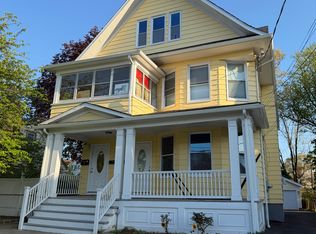 220-222 Alpine St, Bridgeport, CT 06610