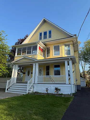220-222 Alpine St Photo 1