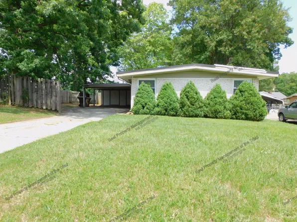 2209 Revelle Ln, Greensboro, NC 27407