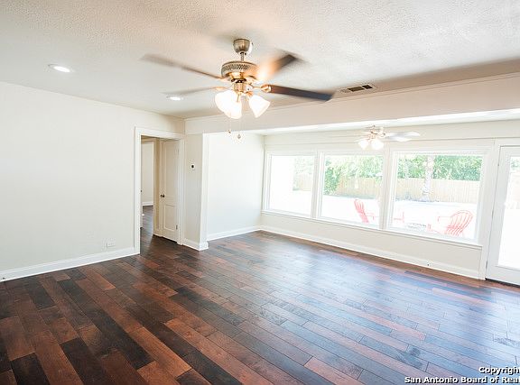 3rd image of 2706 W Huisache Ave