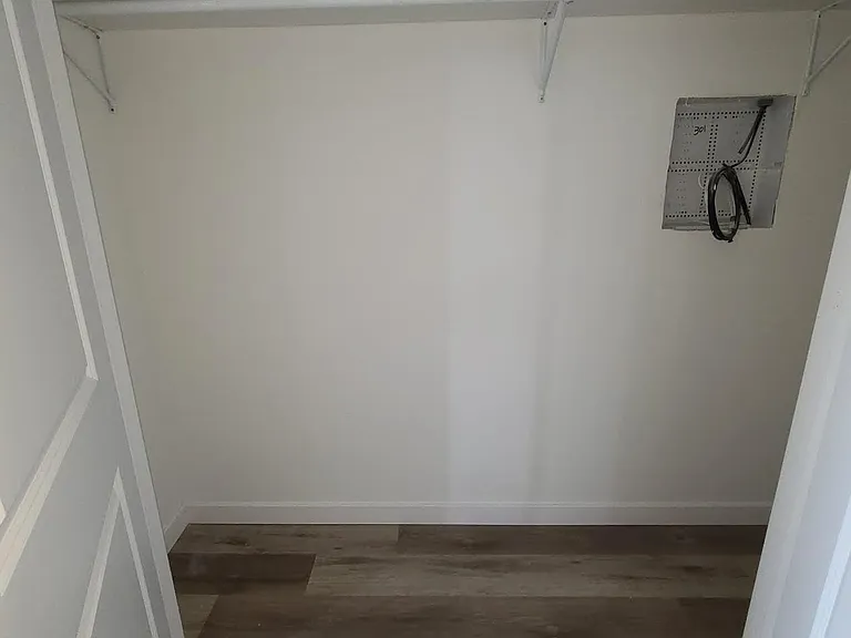 65 Auburn St — Photo 5