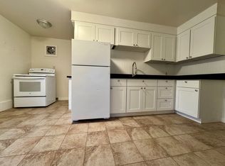 2009 24th St APT B, Everett, WA 98201