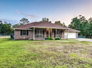 547 Caspers Cove Rd, Lufkin, TX 75904