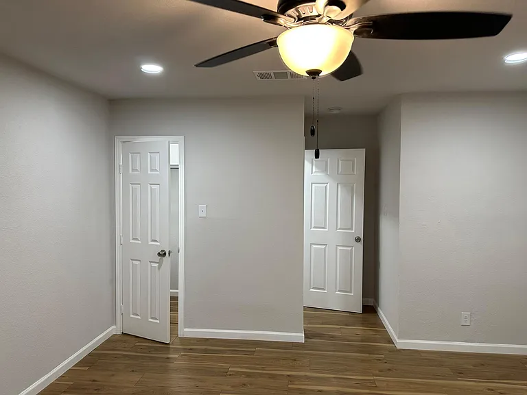 1008 Commerce Dr — Photo 7
