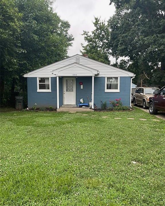 1st image of 1312 Apple Ln