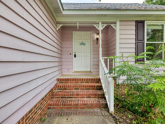5th image of 2632 N Shiloh Rd