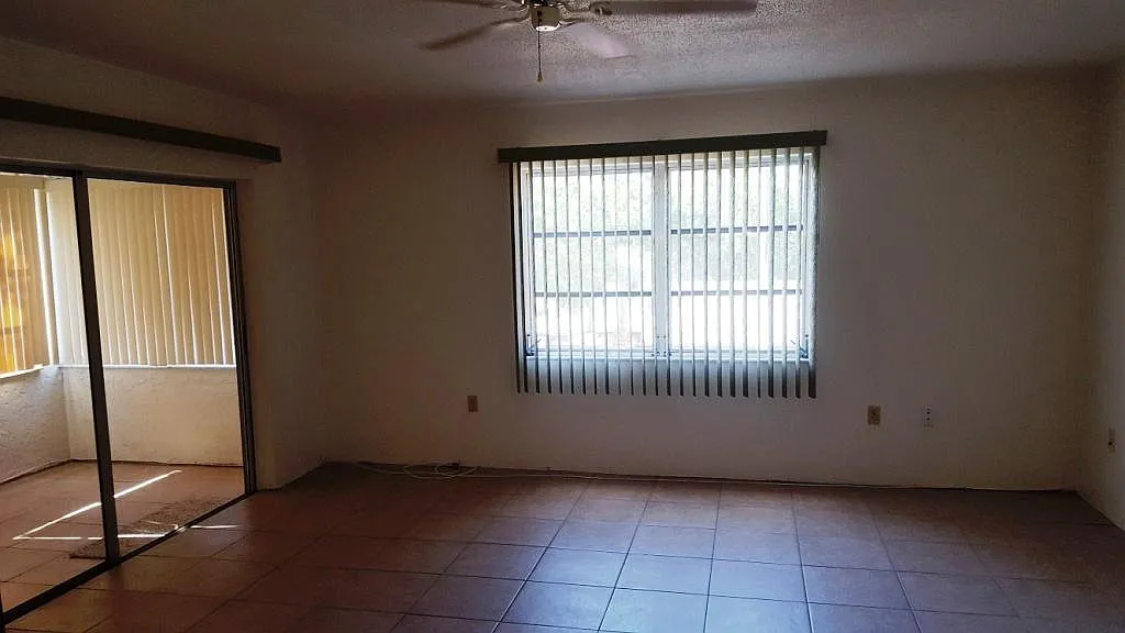 1 bed, 1.5 bath, 815 sqft, $1,350 — Photo 3