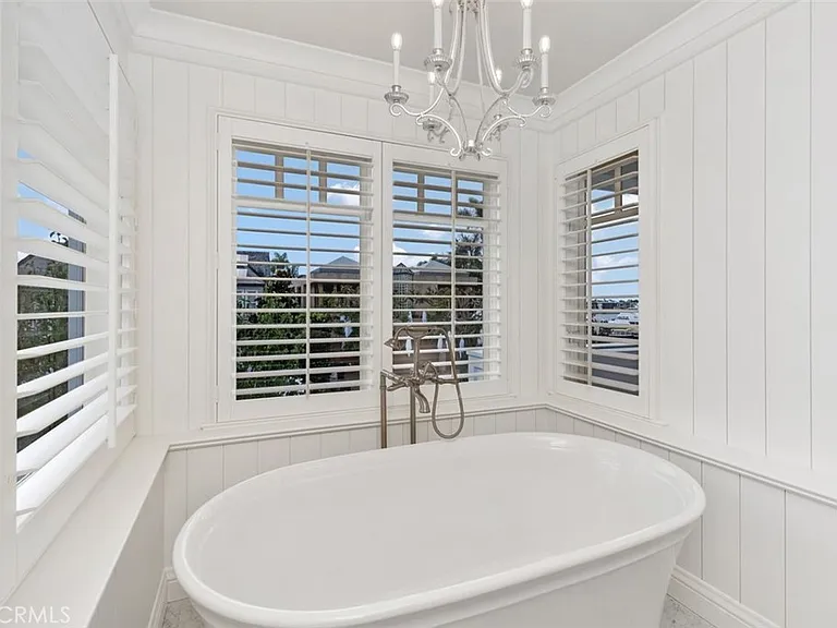 2431 Bayshore Dr — Photo 25