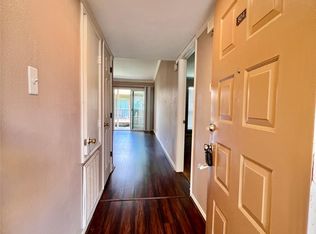 700 Thicket Ln APT 804, Houston, TX 77079