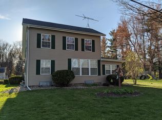 54870 Wilbur Rd, Three Rivers, MI 49093