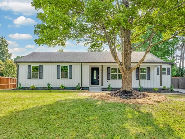 208 Seven Oaks Ln, Spartanburg, SC 29301