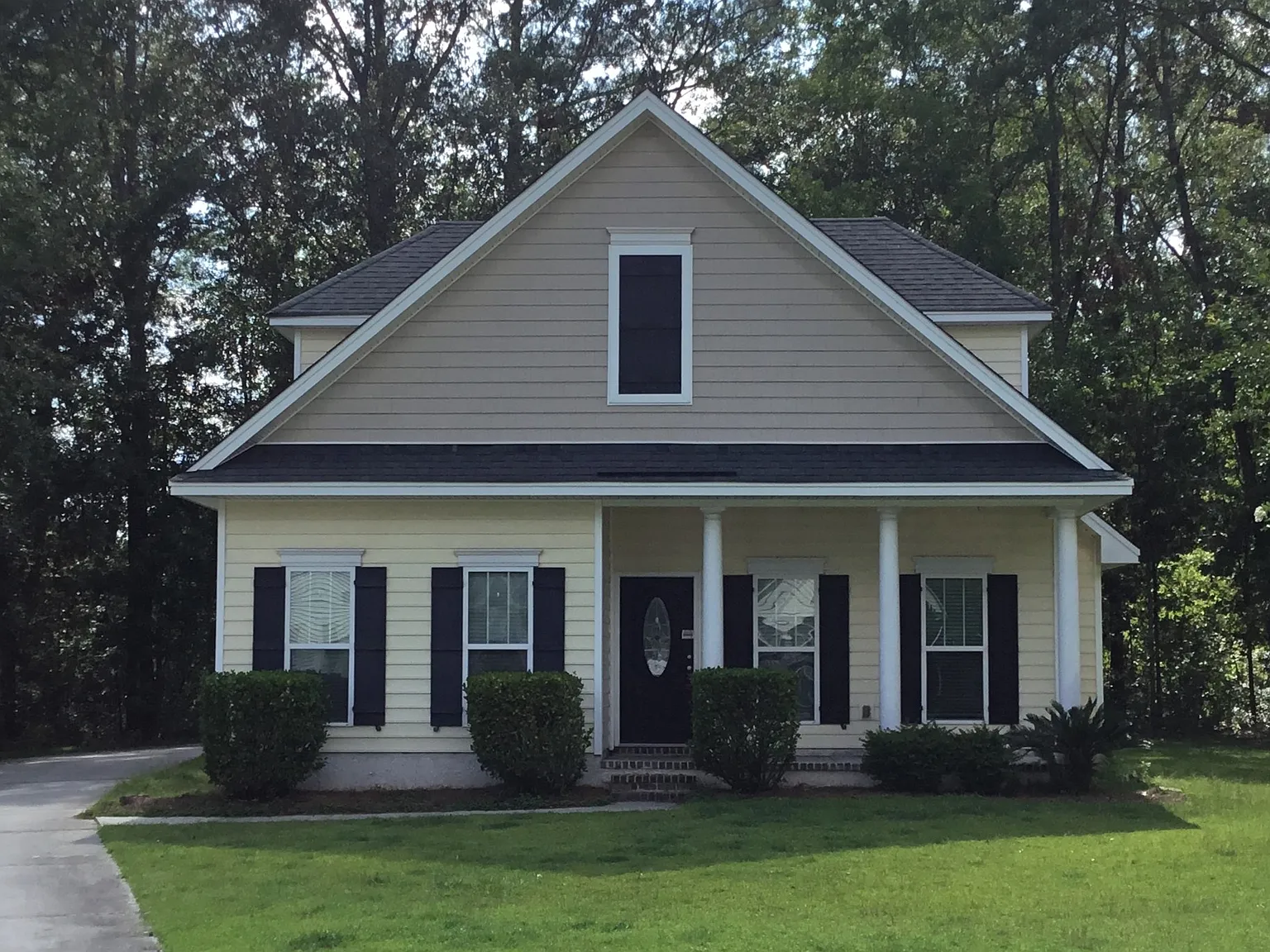 4 bed, 3.5 bath, 2081 sqft, $2,640 — Photo 1