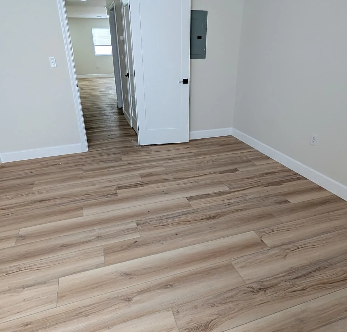 3 bed, 1.5 bath, $2,175 — Photo 3