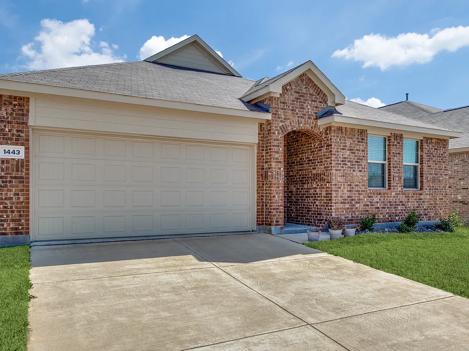 1443 Mesquite Ln