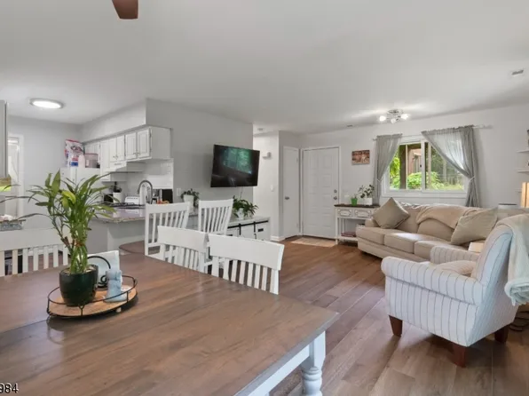 17 Stonehill Dr #9, Vernon Twp., NJ 07462
