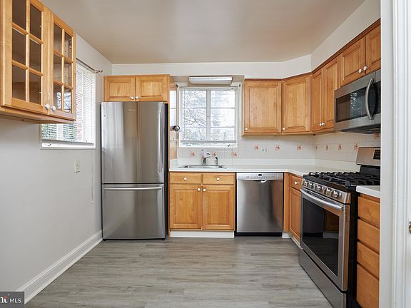 4th image of 2311 Ashboro Dr
