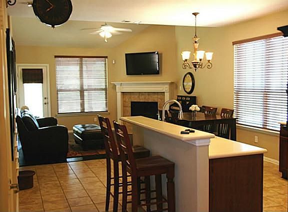 5th image of 320 Bentson Dr