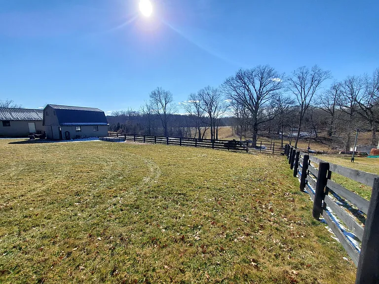 side view of yard