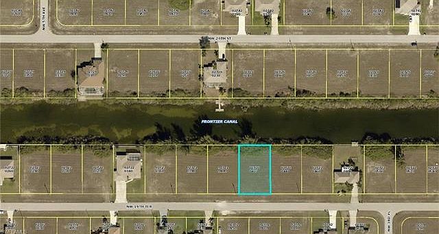 1st image of 335 NW 19th Ter