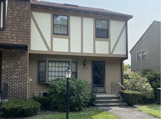 39 Scotty Hollow Dr #E, Chelmsford, MA 01824