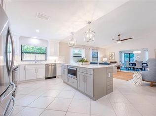 657 107th Ave N, Naples, FL 34108