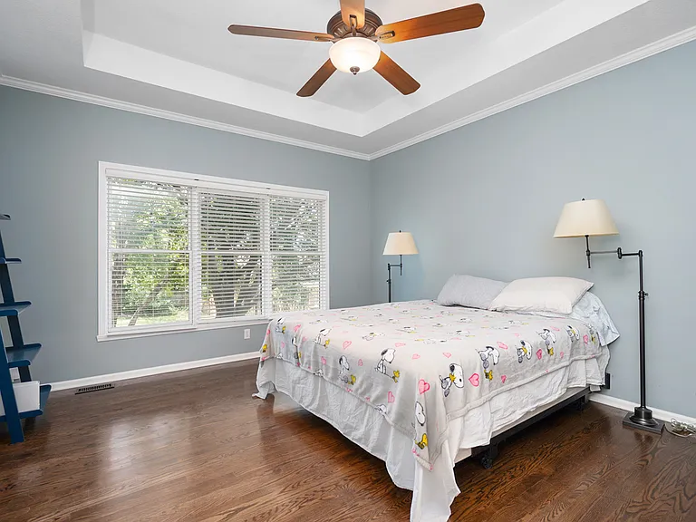 1101 Stonecreek Dr — Photo 17