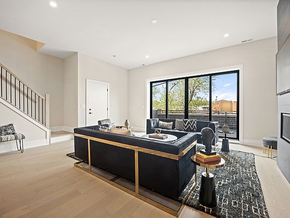 4th image of 4343 N Richmond Ave #3S