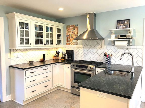 Fully renovated kitchen