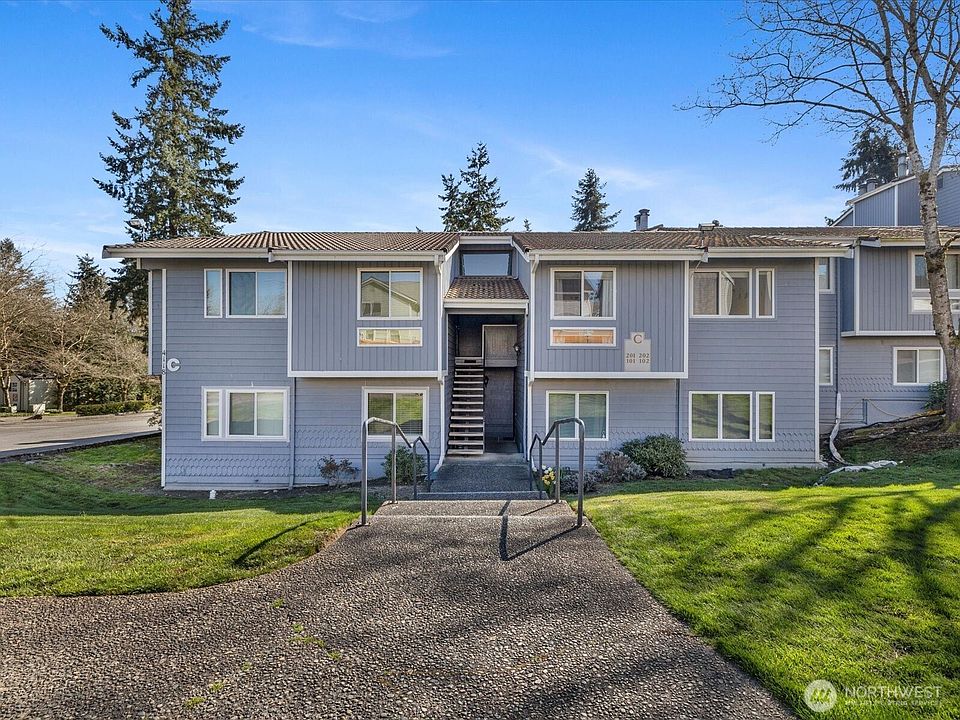 1st image of 4118 212th Street SW #202C