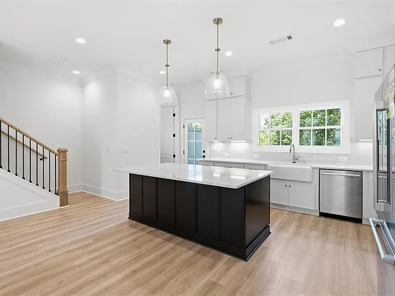333 Sugarview Rd — Photo 7