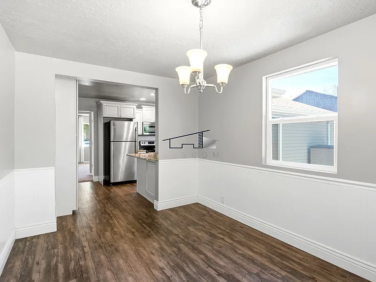 3729 Jackson Ave — Photo 12