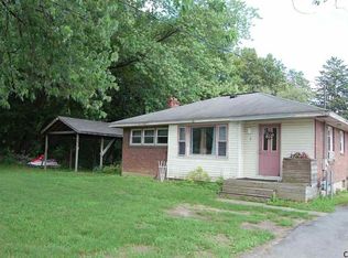 2 Charlton Rd, Schenectady, NY 12302