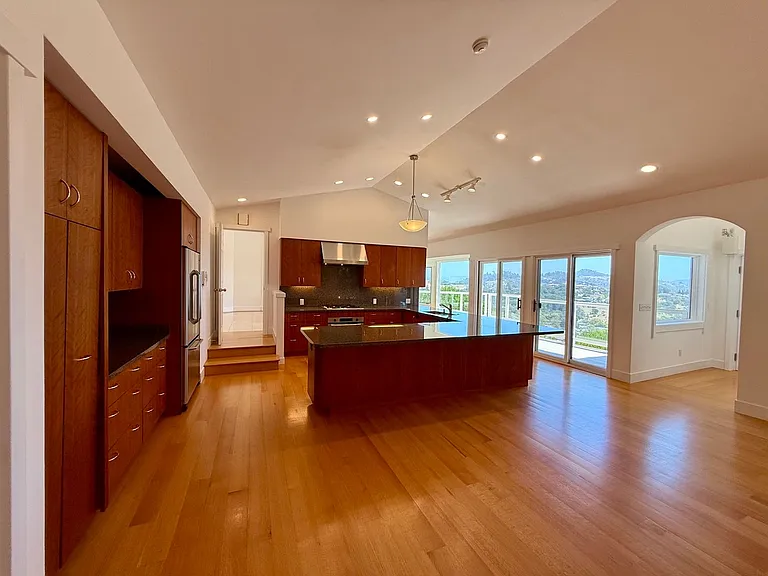 51 Via Los Altos — Photo 13