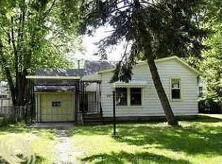 90 Waterly Ave, Waterford, MI