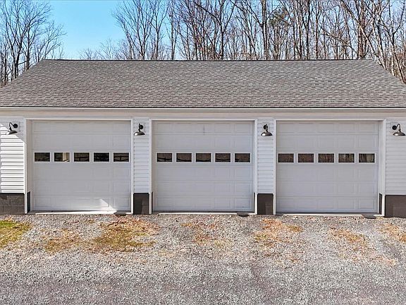 3rd image of 3688 Ash Ruckman Rd