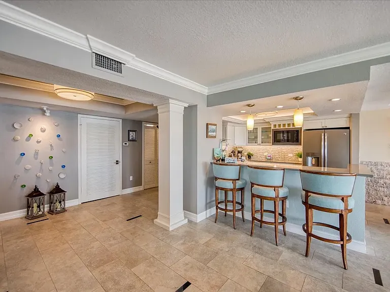 17400 Gulf Blvd #J9 — Photo 22