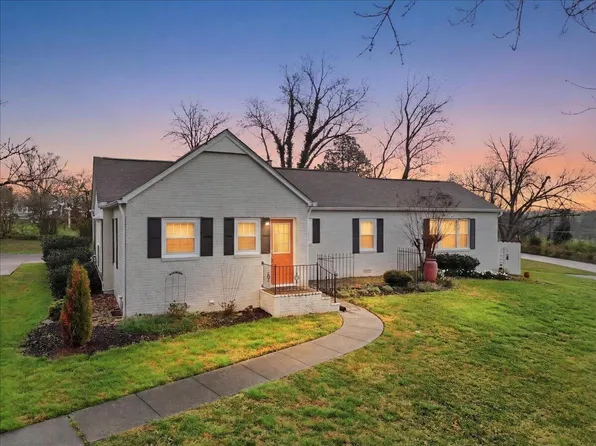 1211 W 6th North St, Morristown, TN 37814