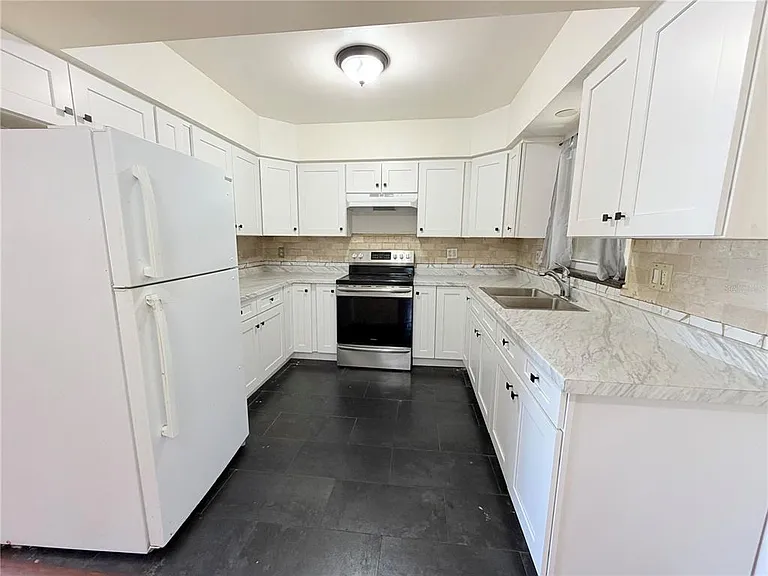 309 Kerry Dr — Photo 27