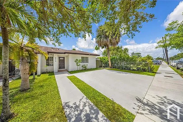 15650 NW 39th Ct #T — Photo 10