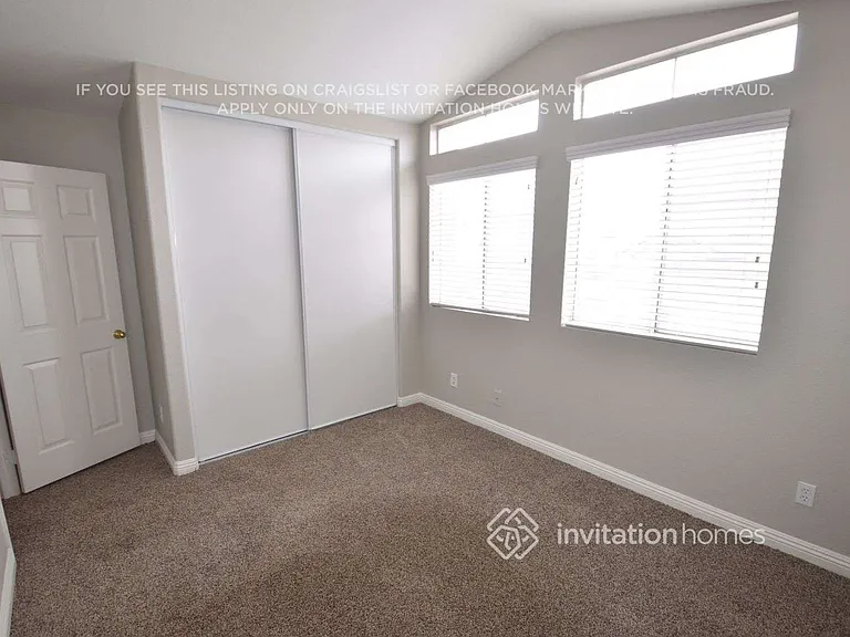 27451 Echo Canyon Ct — Photo 10