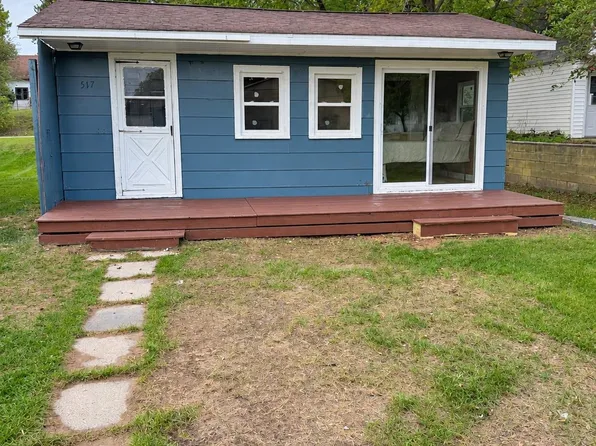 517 Fritzie Ave, Crivitz, WI 54114