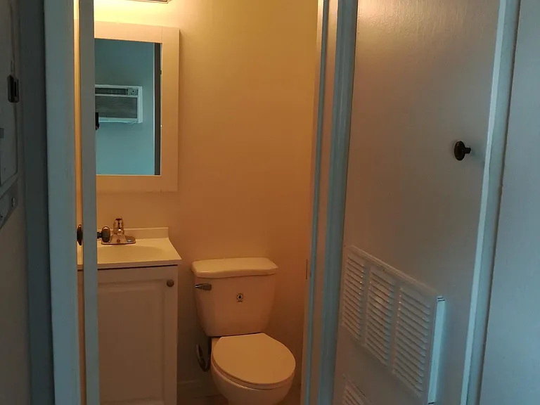 7549 N Hollywood Way #1 — Photo 11