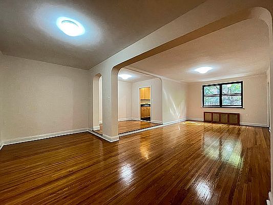 1st image of 69-39 Yellowstone Blvd #2O8