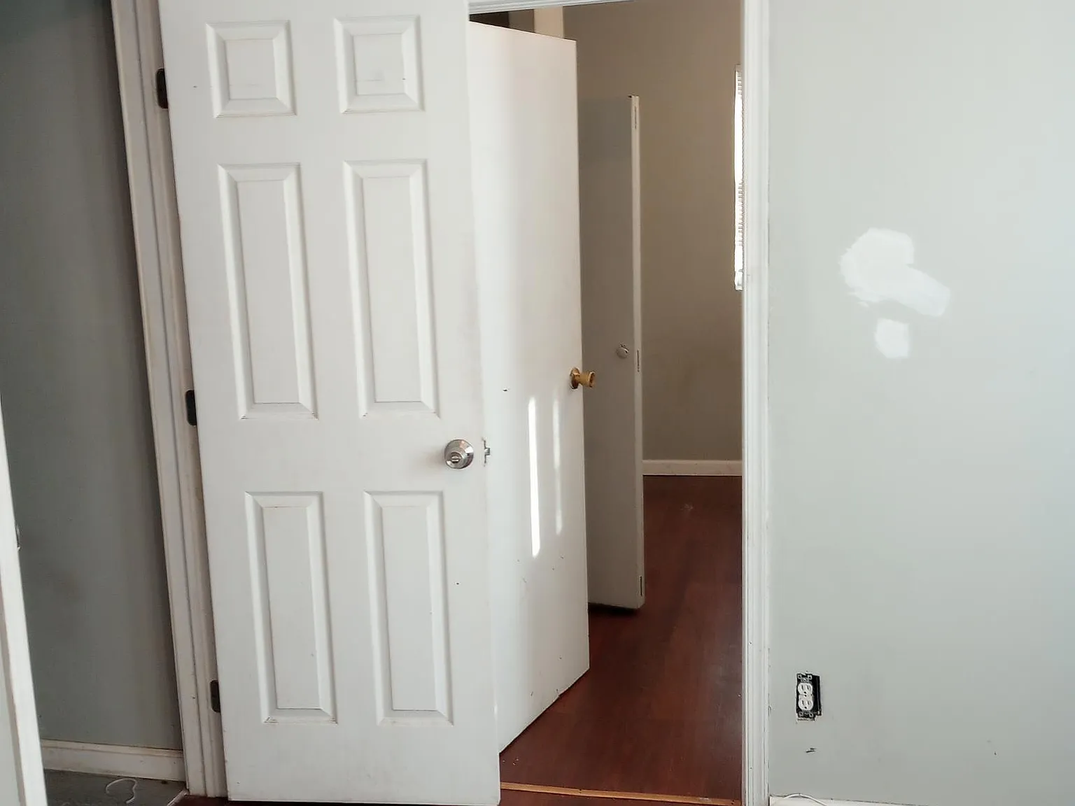 2 bed, 900 sqft, $980 — Photo 3
